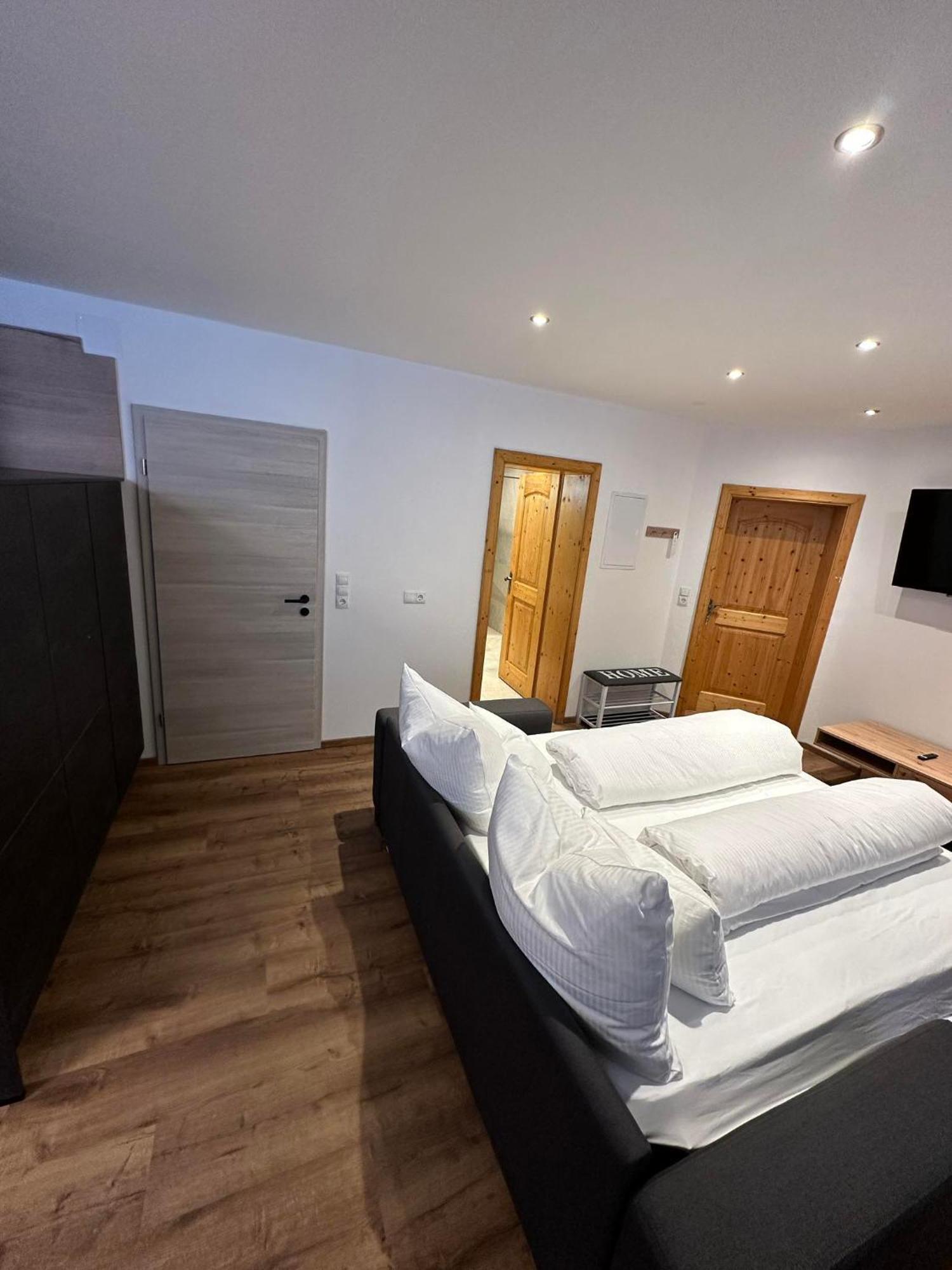 Deluxe Apart Bader Ервалд Екстериор снимка