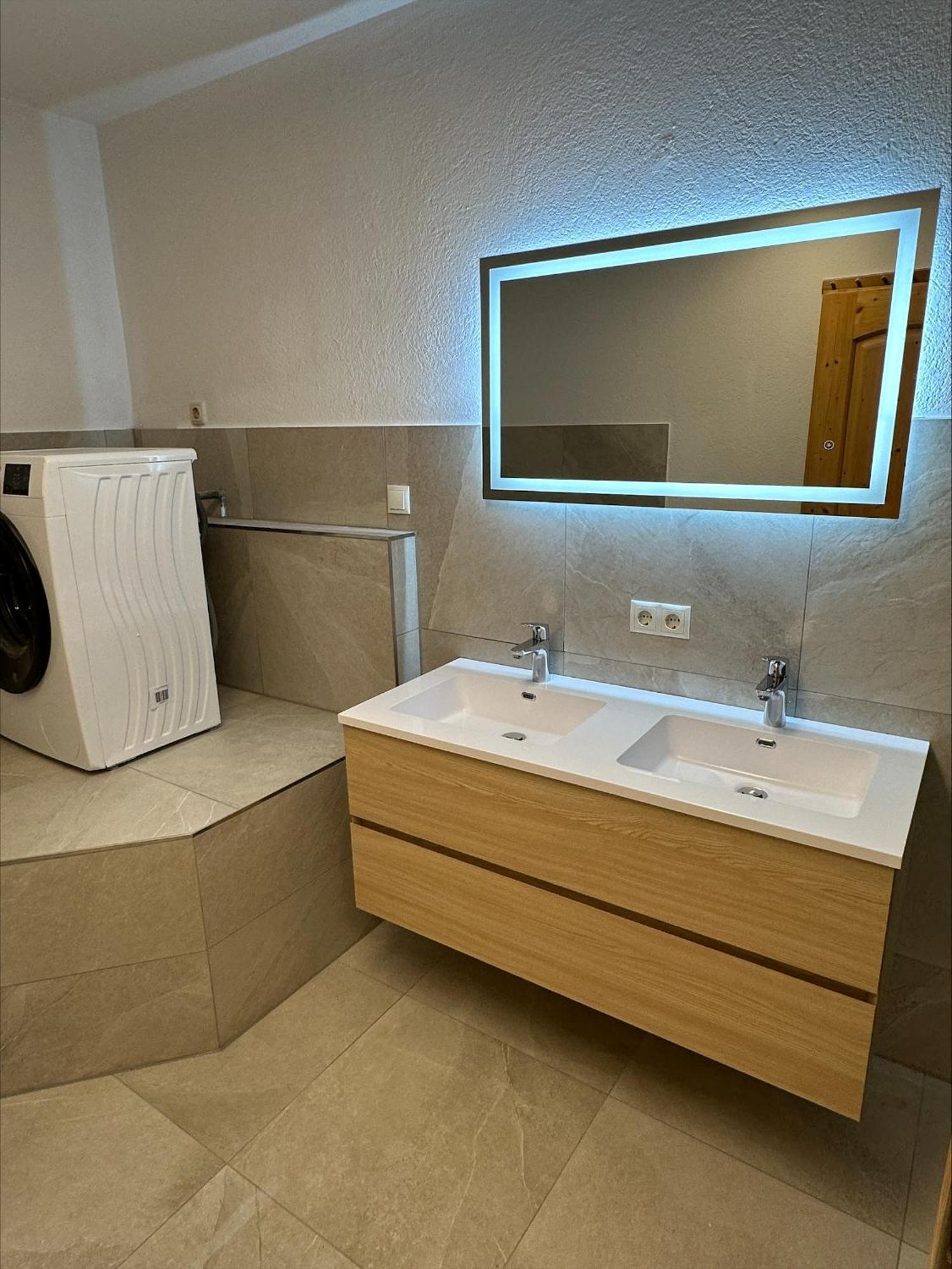 Deluxe Apart Bader Ервалд Екстериор снимка