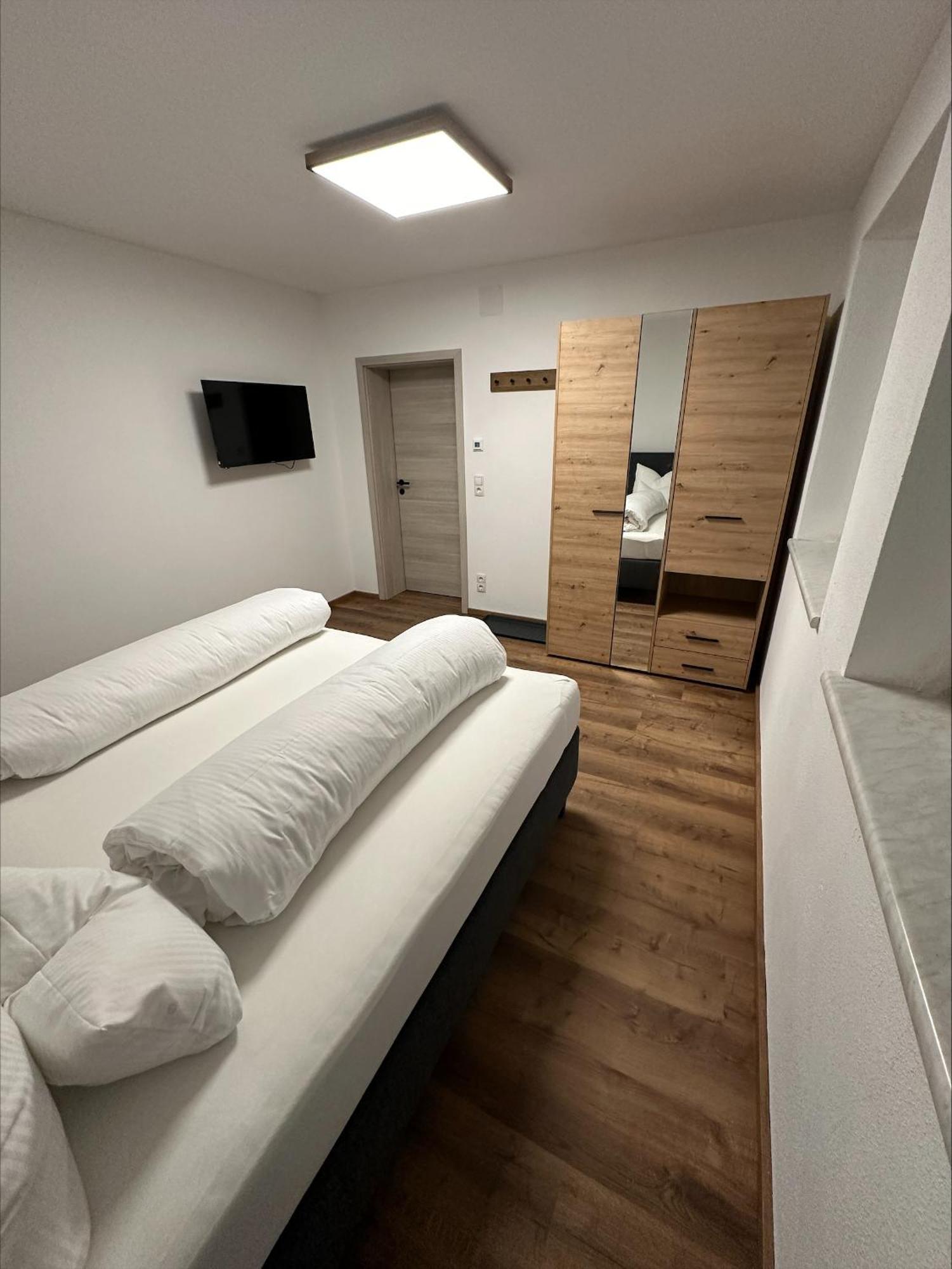 Deluxe Apart Bader Ервалд Екстериор снимка