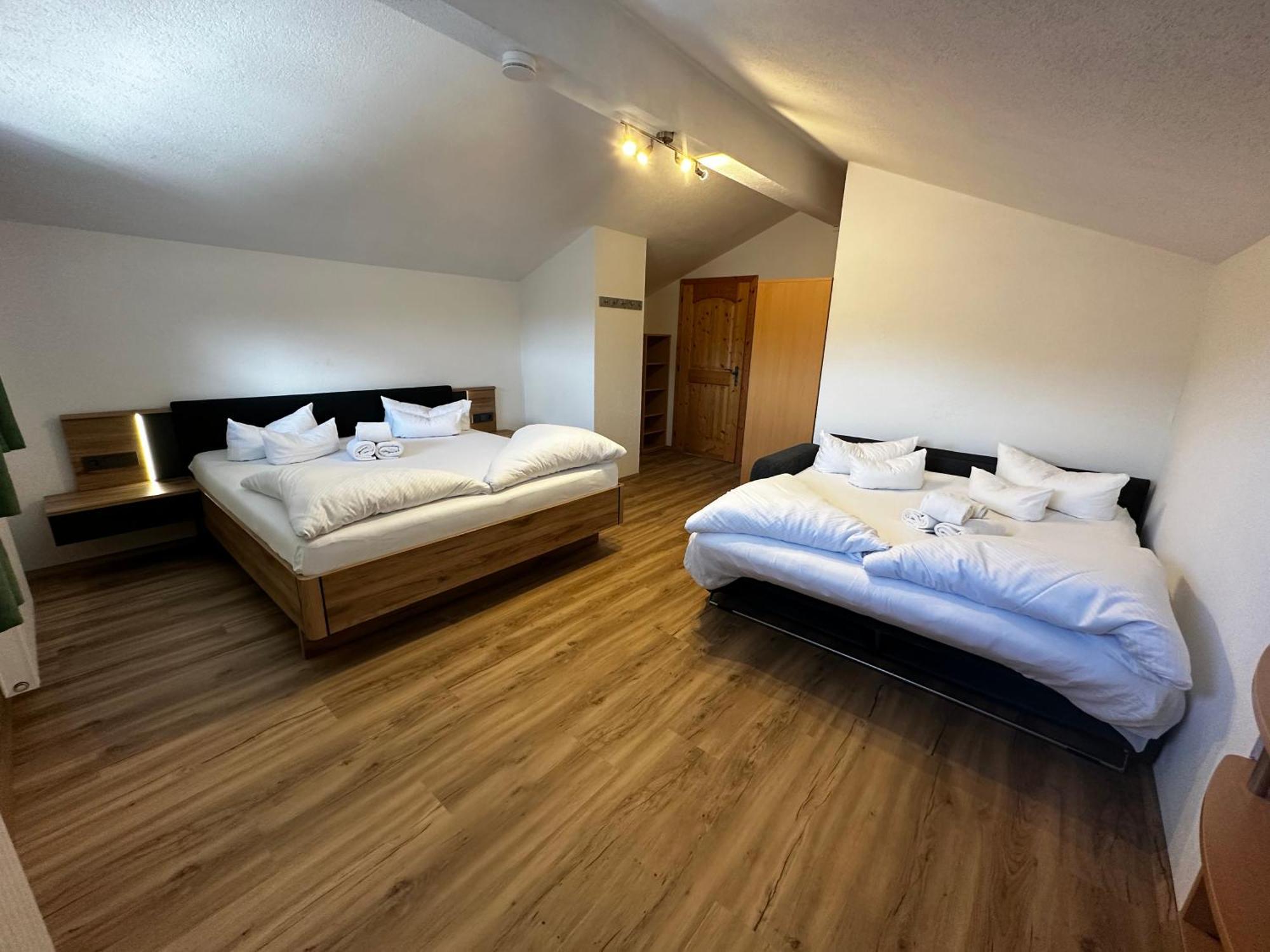 Deluxe Apart Bader Ервалд Екстериор снимка
